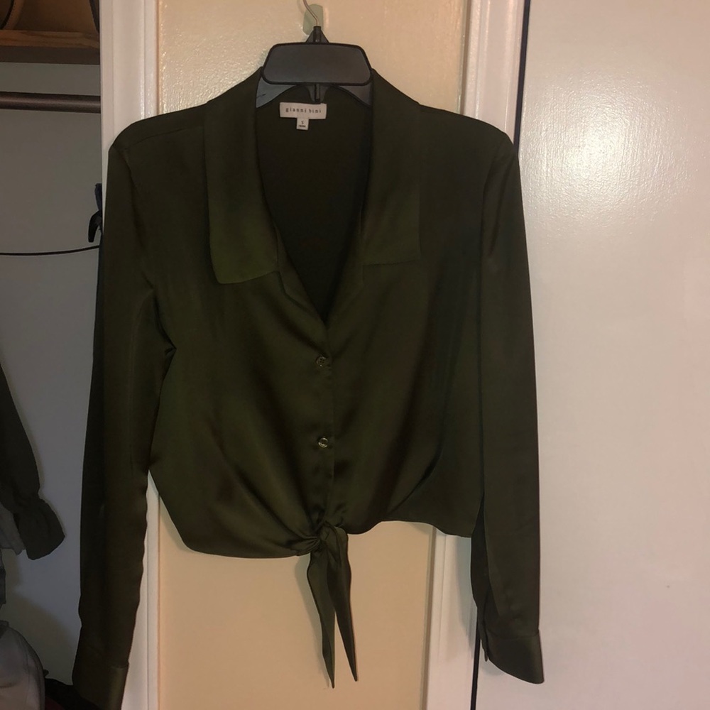 Gianni bini blouse feels like silk